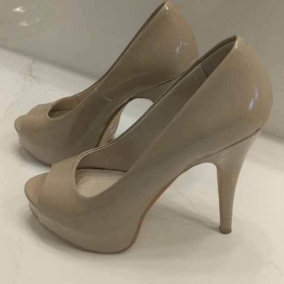 Chinese laundry heels - Picture 2 of 3